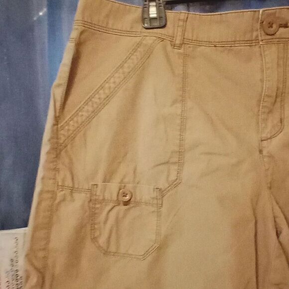 IZOD Women's 100% cotton shorts size 14 - Picture 2 of 7